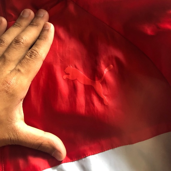 Puma Windbreaker - Picture 3 of 4